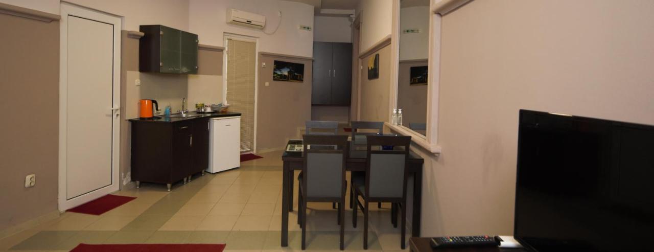 Hotel Ambasador Bitola Kültér fotó